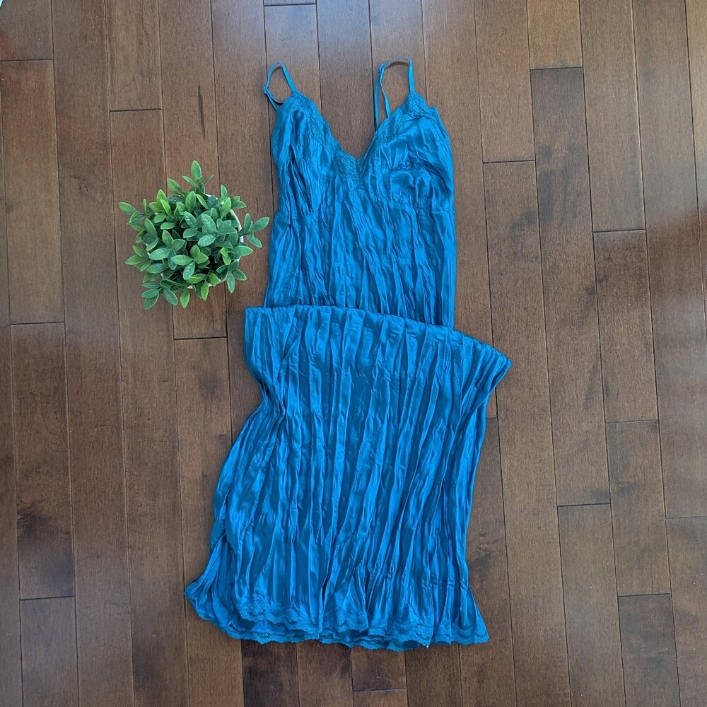 LE CHATEAU VINTAGE BLUE SATIN MAXI DRESS